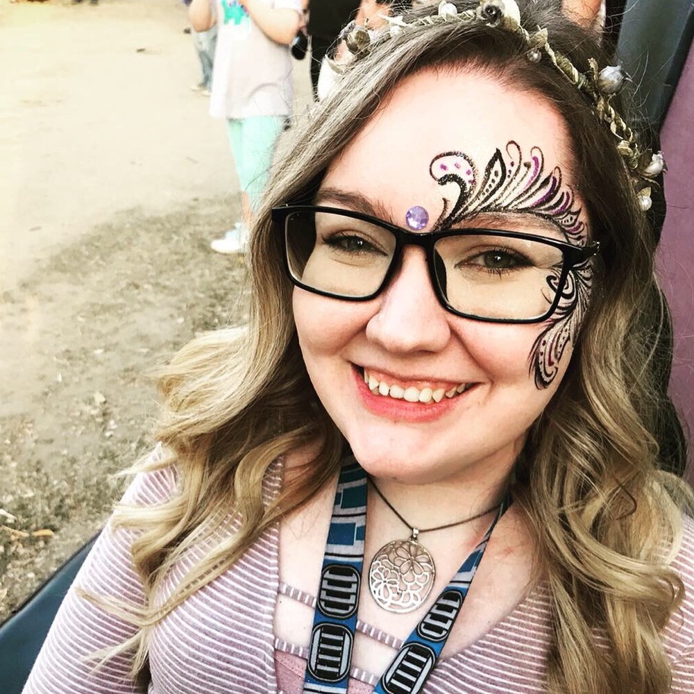 Meet your Posher, Alexandra